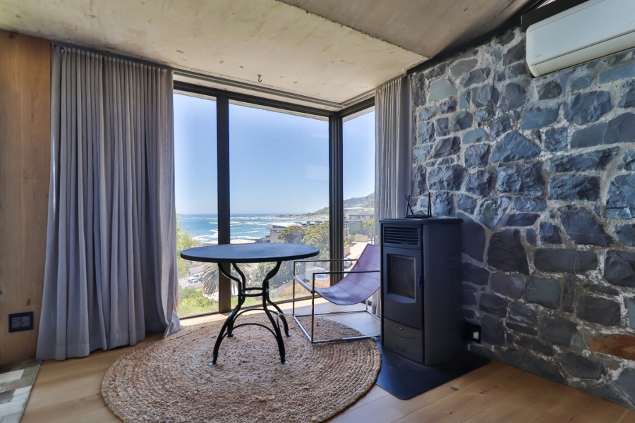 3 Bedroom Property for Sale in Camps Bay Western Cape